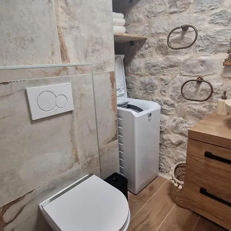Apartment Sea House Kastilac Kastela