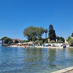 Sea House Kastilac *