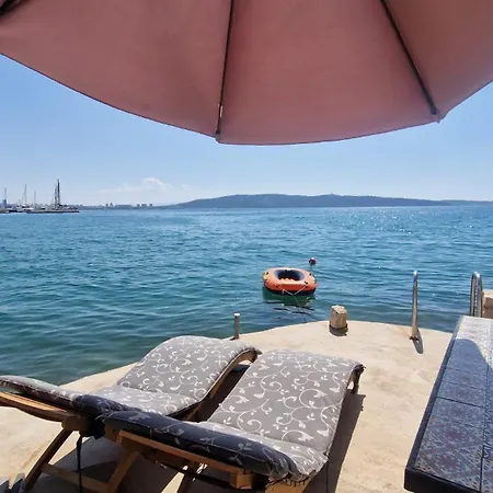 Sea House Kastilac *